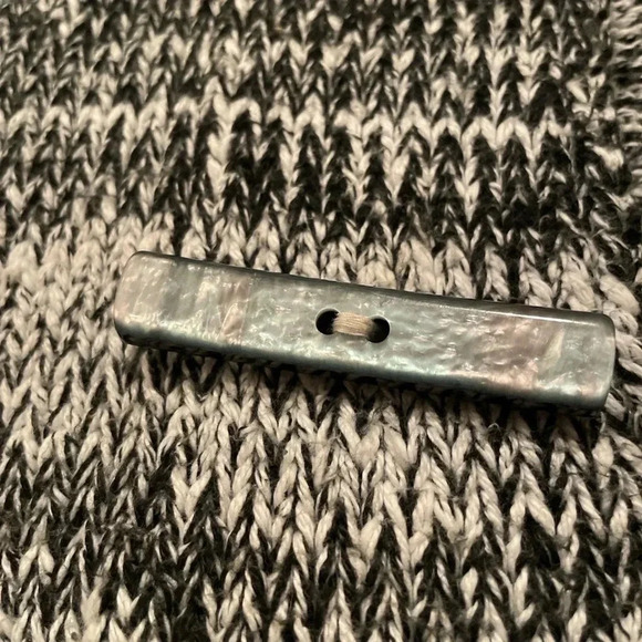 Willow Wool Art to Wear Sweater Artsy Abalone Toggle Style Buttons Women's S - Picture 3 of 8